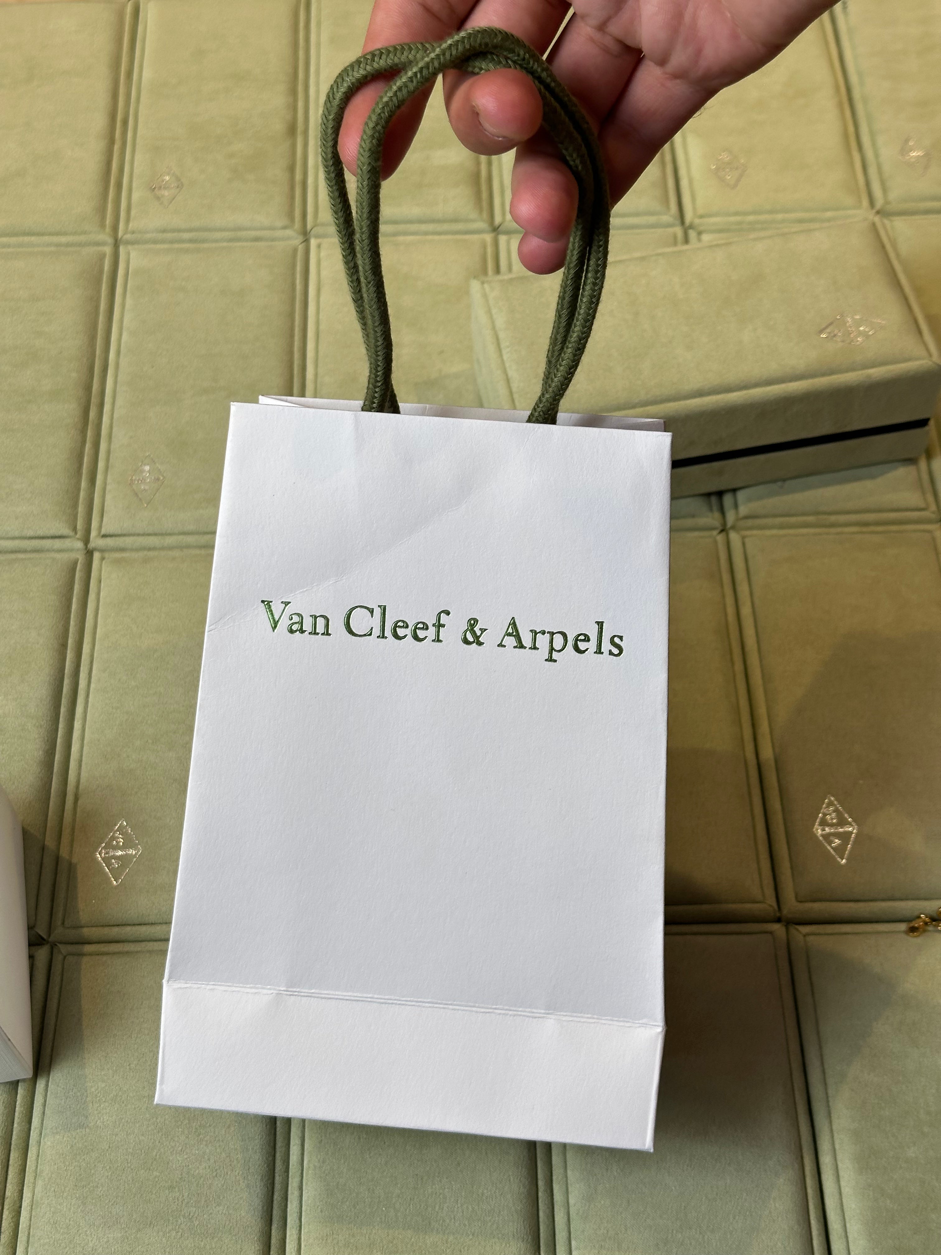 van cleef & arpels Yellow gold  Bracelet 5 Motif