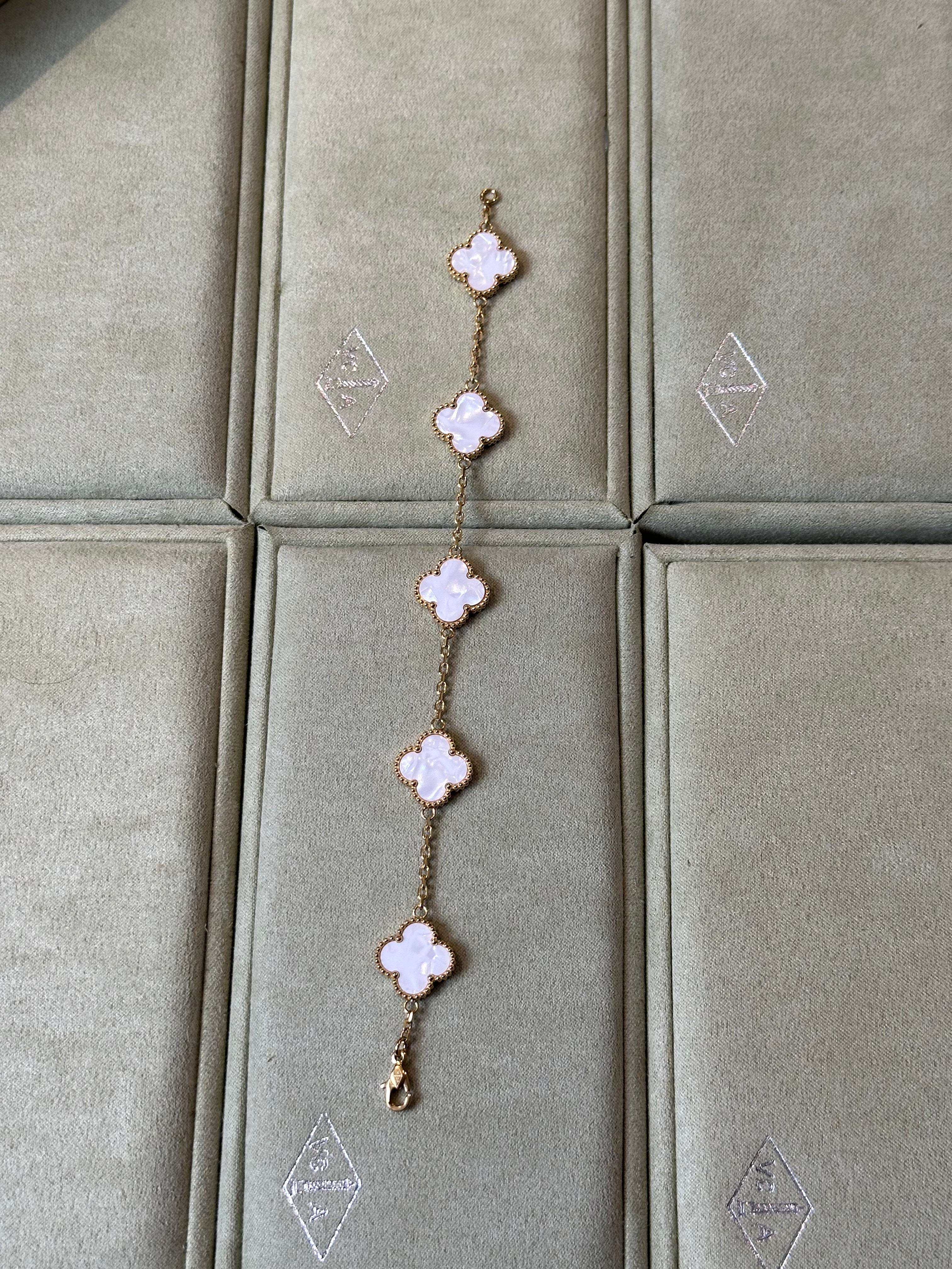 van cleef & arpels  yellow gold, white mother-of-pearl Bracelet 5 Motif